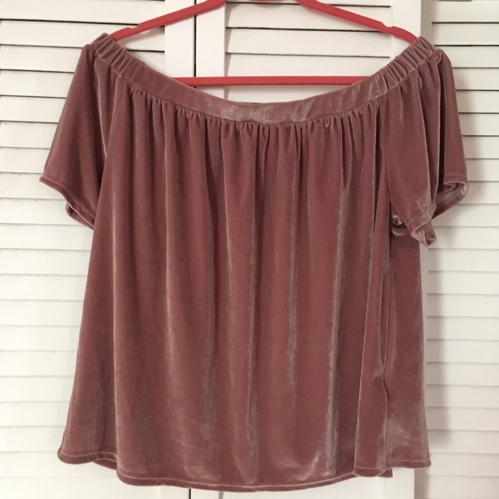 Abercrombie & Fitch Top. New with tags